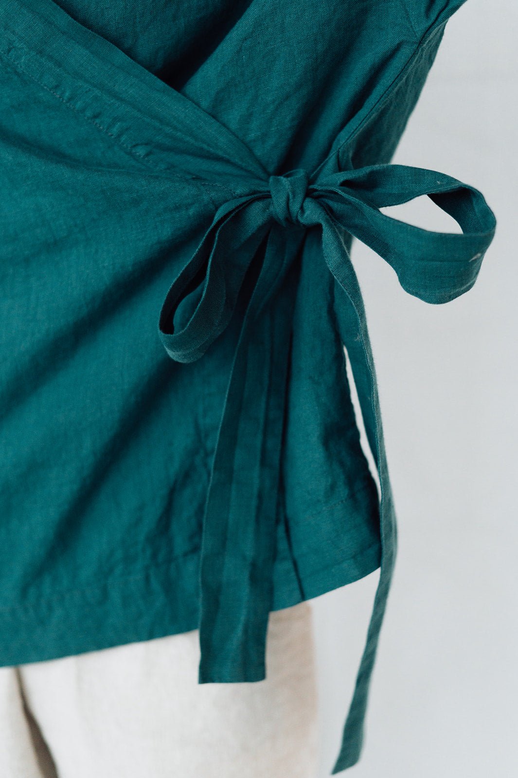 AJO wrap shirt white - MOO Linen Shop