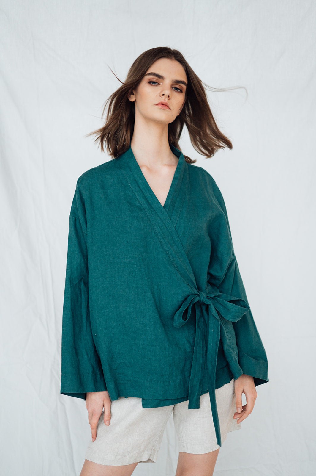 AJO wrap shirt white - MOO Linen Shop