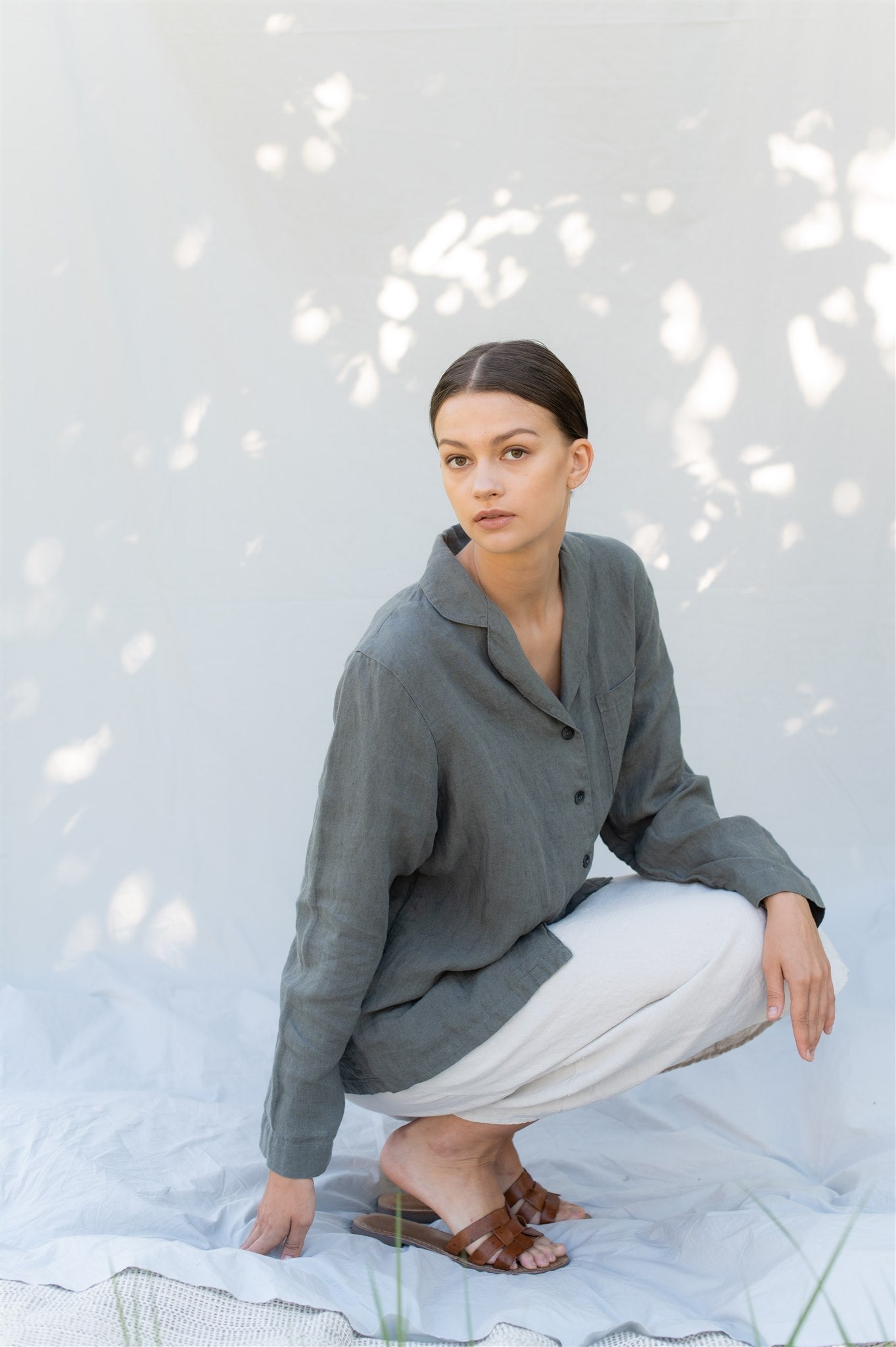 BE YOUNG shirt with pocket grey taupe - MOO Linen Shop