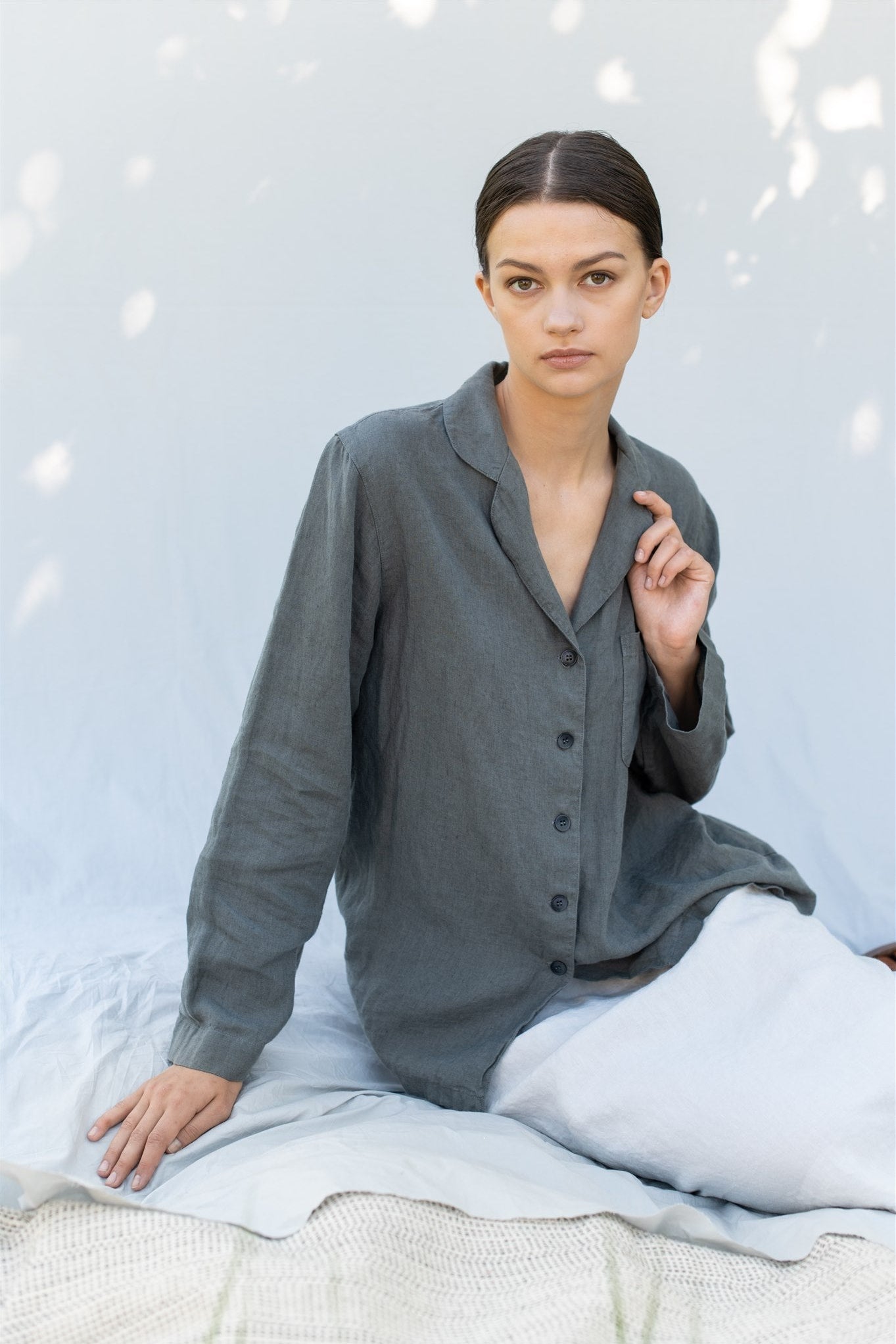 BE YOUNG shirt with pocket grey taupe - MOO Linen Shop