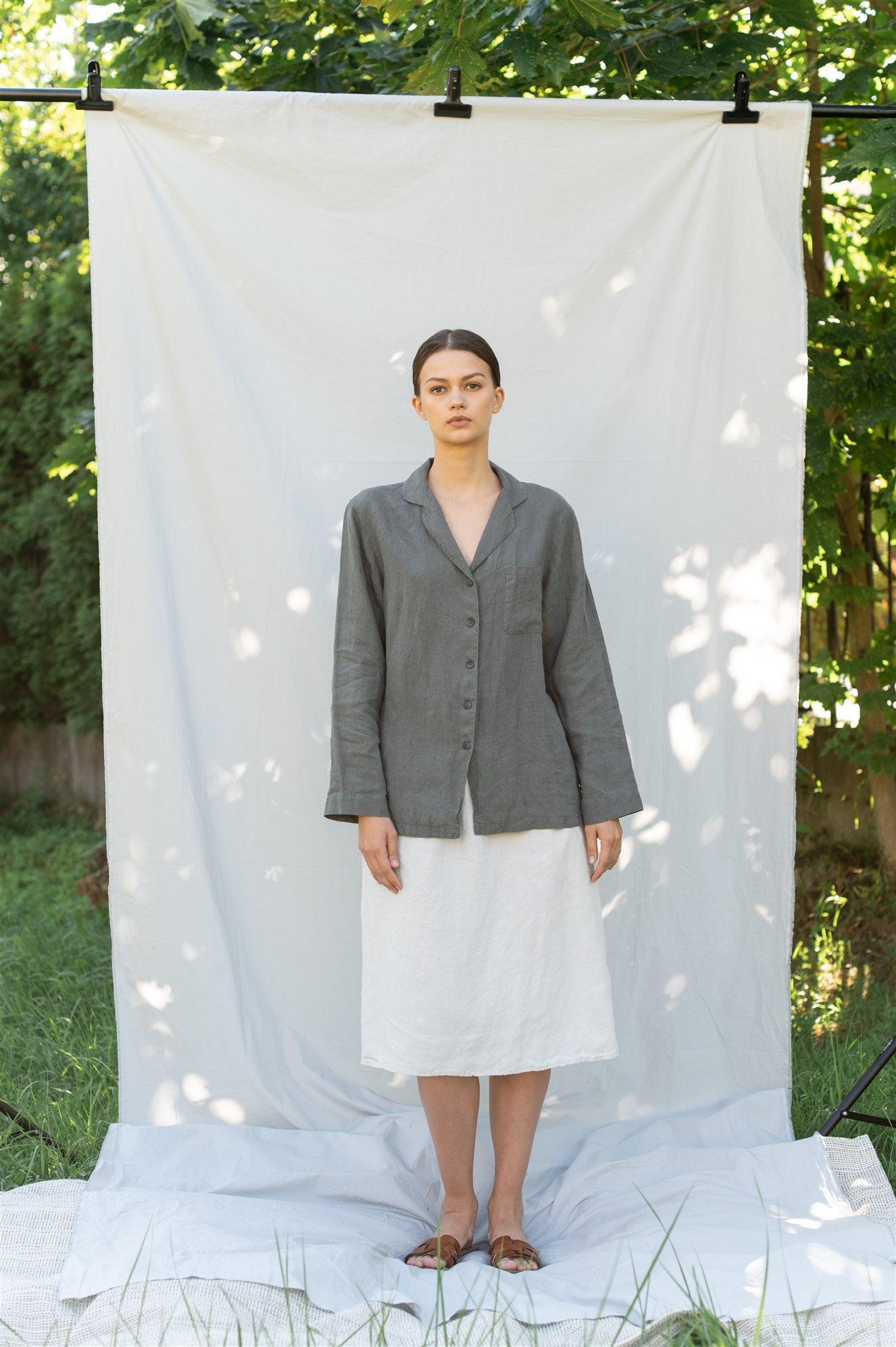 BE YOUNG shirt with pocket grey taupe - MOO Linen Shop