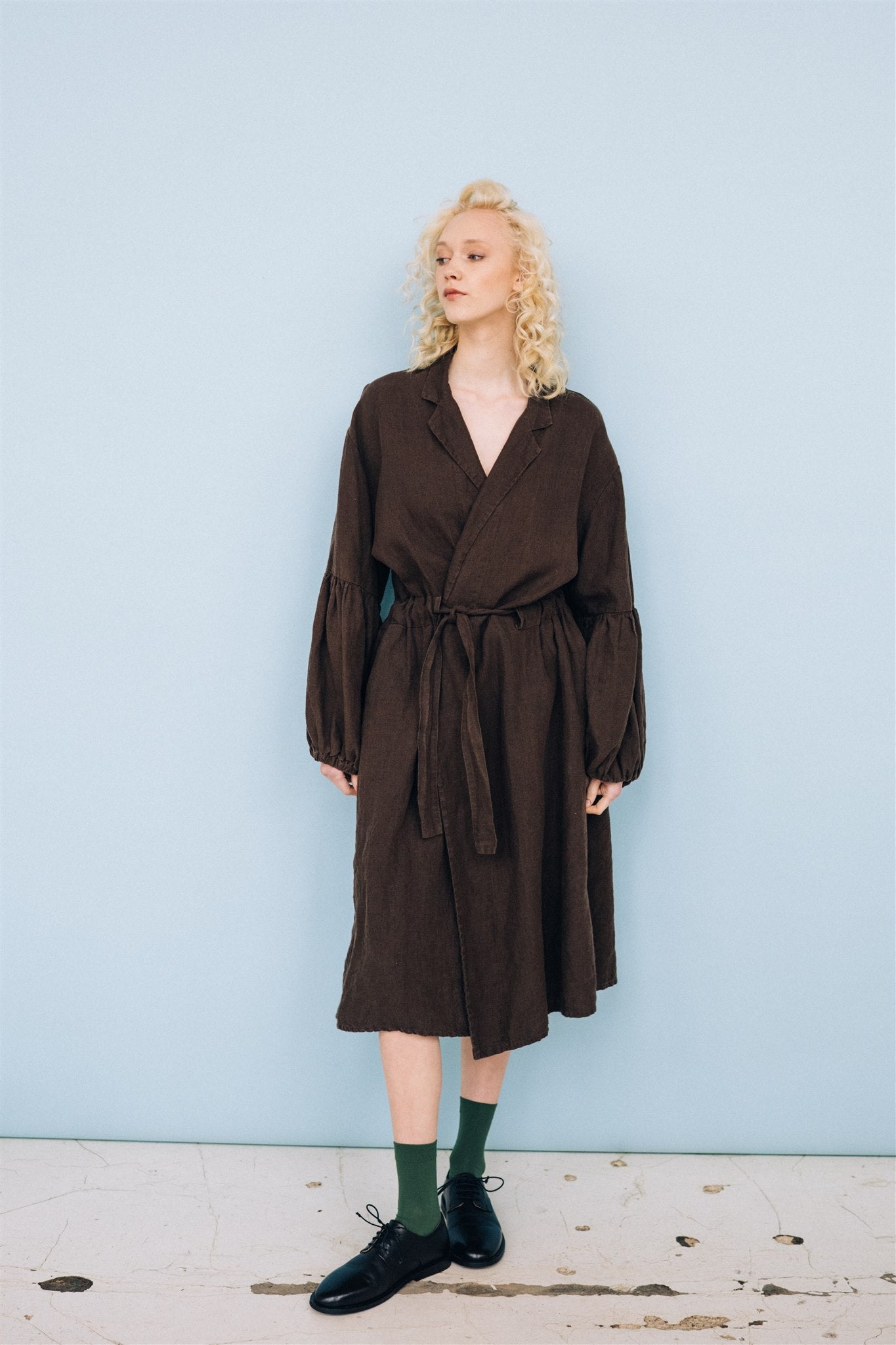 BOO wrap coat with puff sleeves espresso - MOO Linen Shop