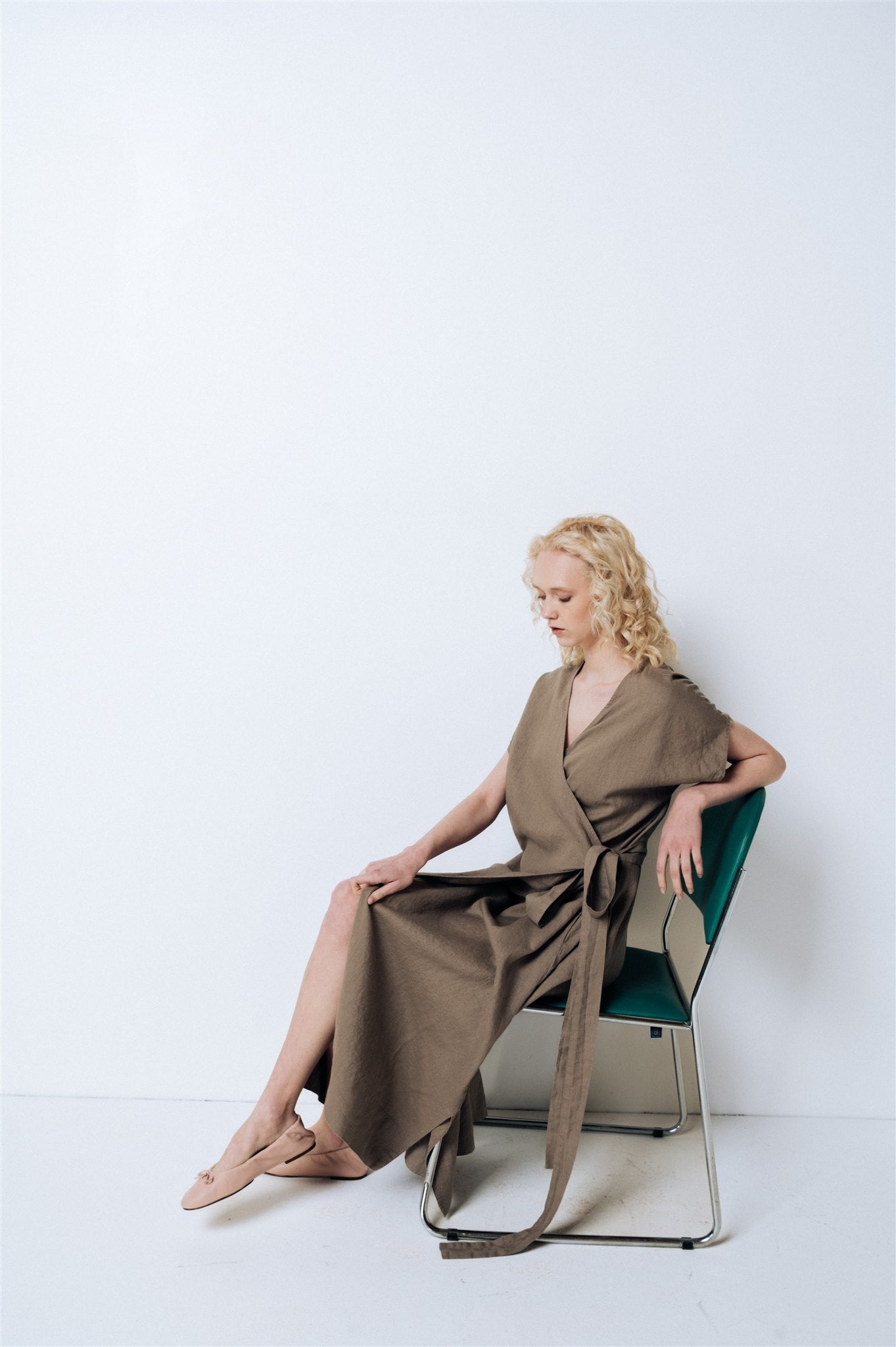 EMILY wrap dress khaki - MOO Linen Shop