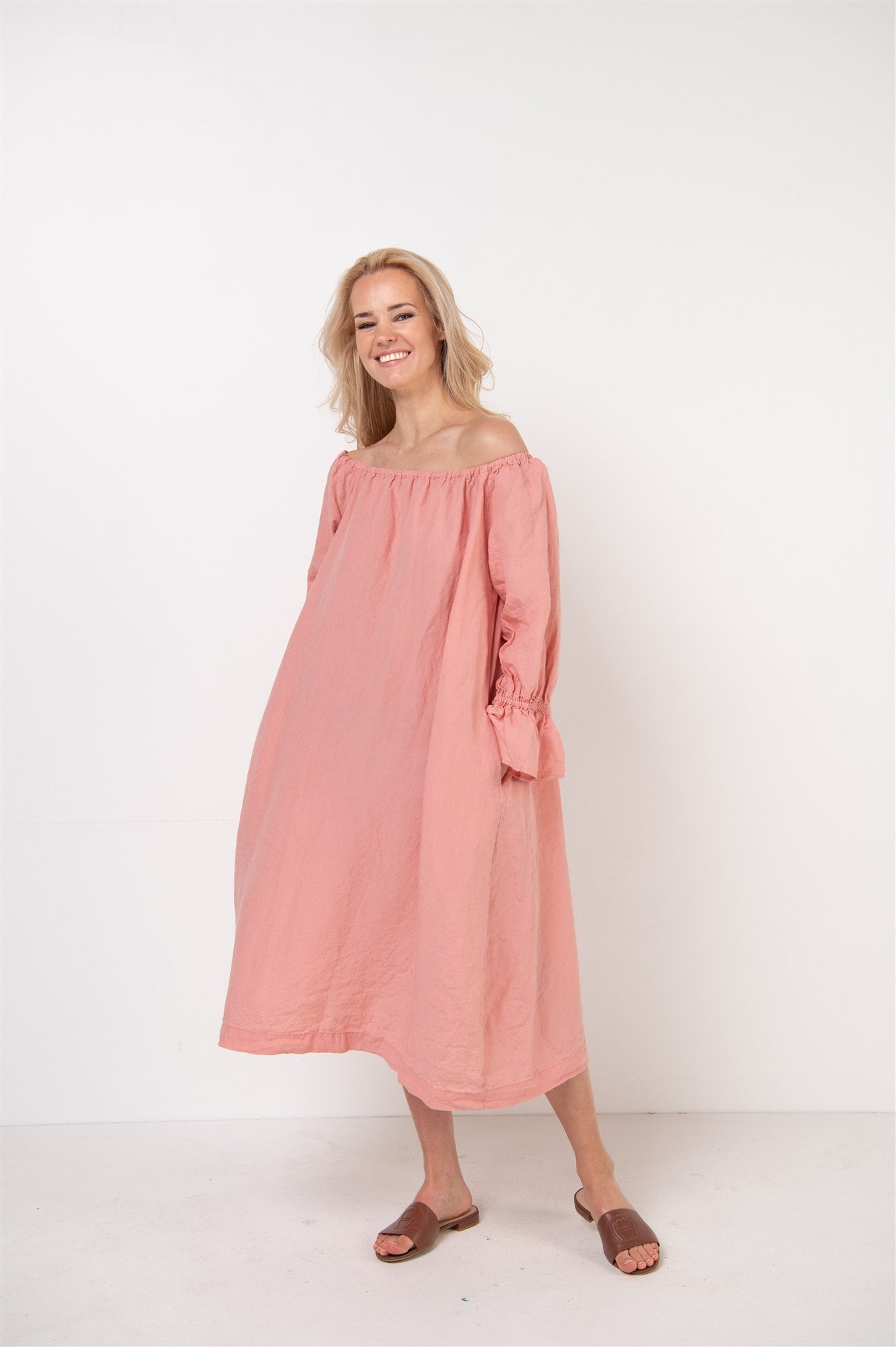 ESTELLA off the shoulder dress white - MOO Linen Shop