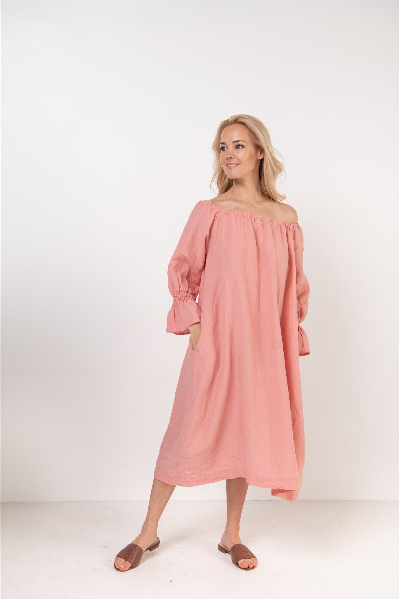 ESTELLA off the shoulder dress white - MOO Linen Shop