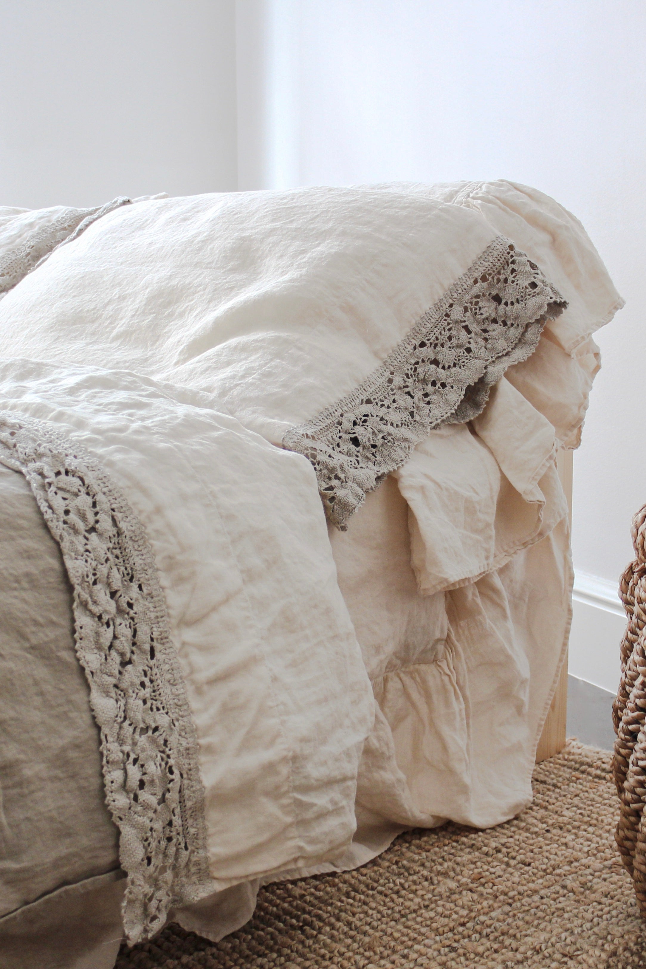 FLAT sheet LACE cream with natural lace - MOO Linen Shop