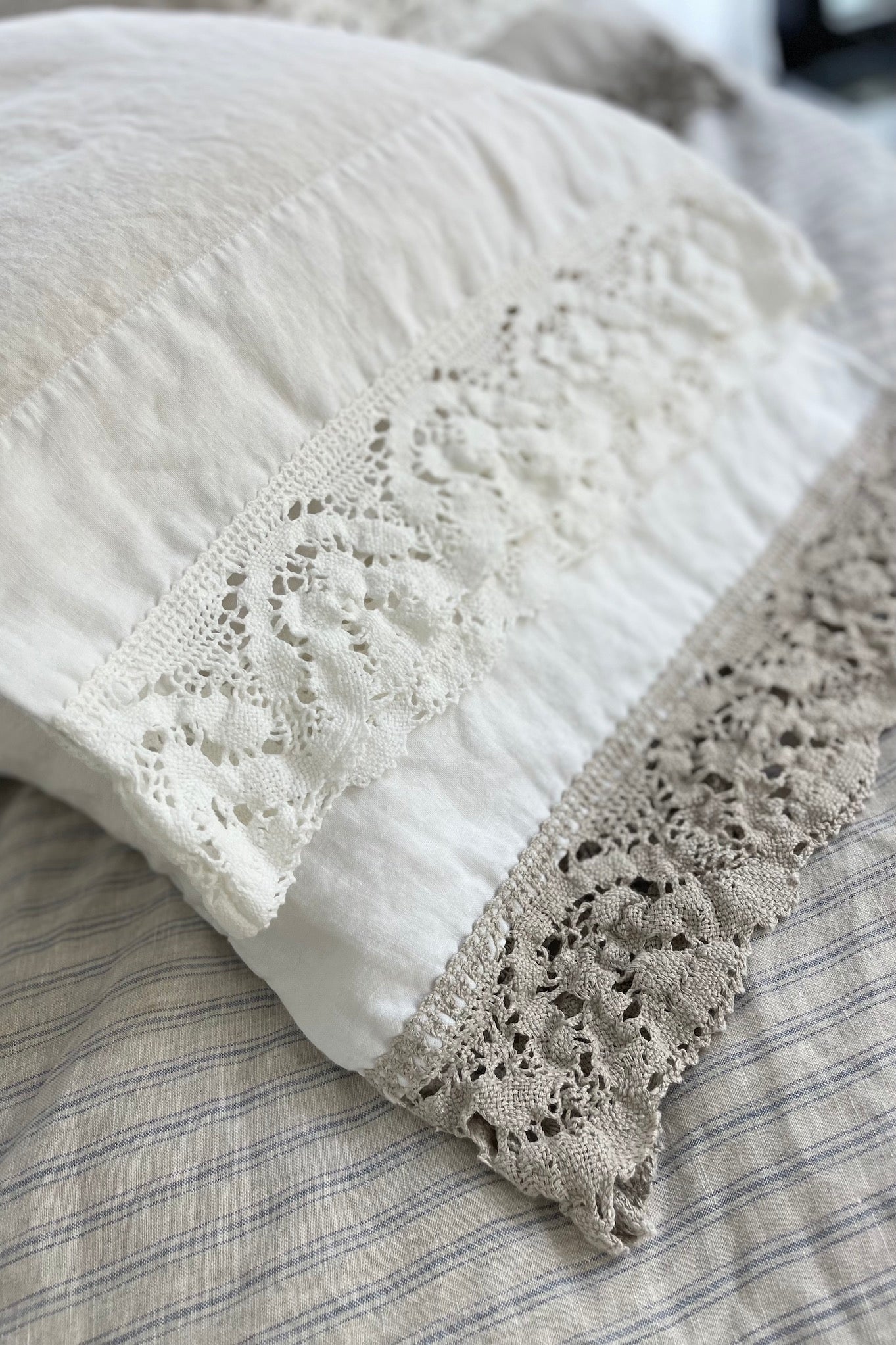Pillowcase LACE SET cream with natural lace - MOO Linen Shop