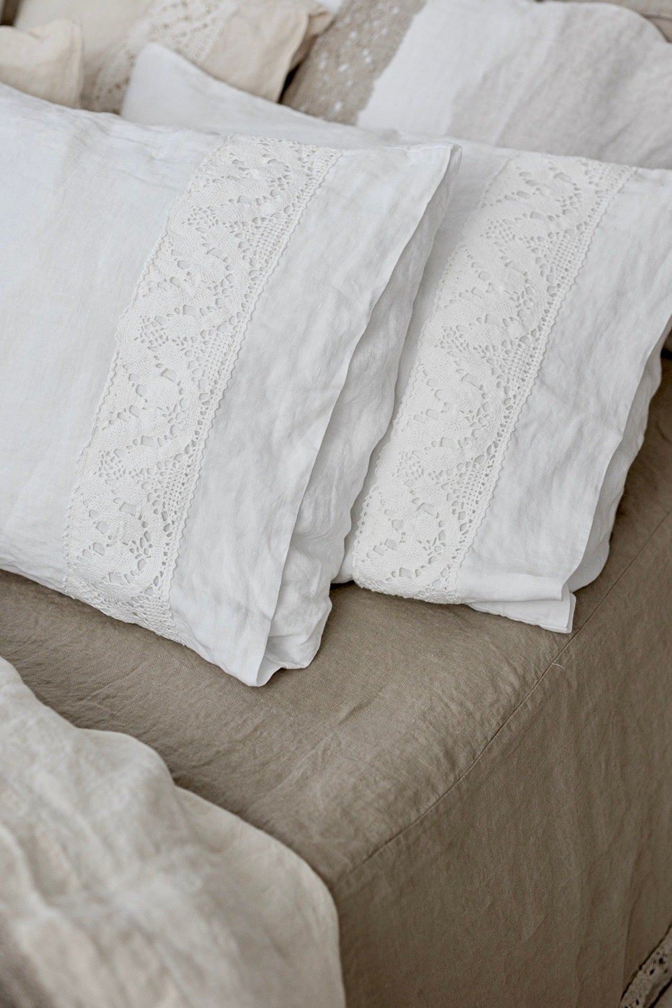 Pillowcase SET envelope LACE cream with natural lace - MOO Linen Shop