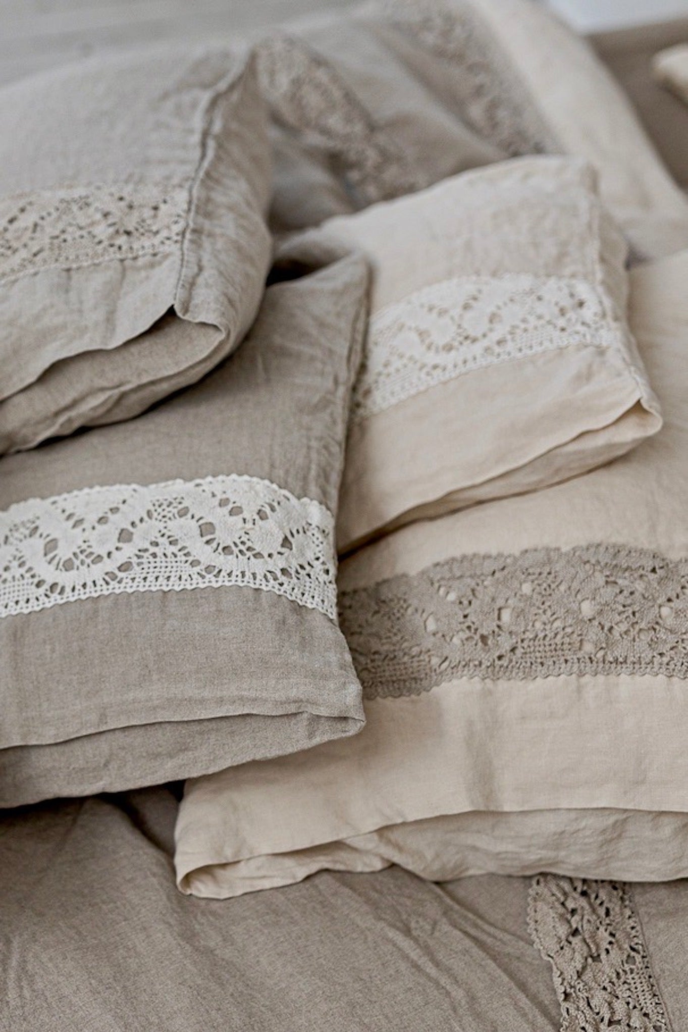Pillowcase SET envelope LACE cream with natural lace - MOO Linen Shop