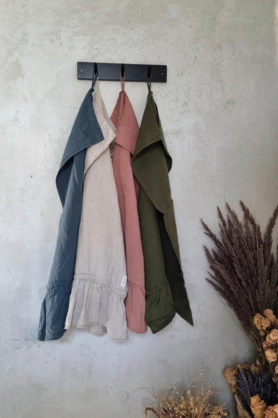 Ruffle linen TOWEL natural - MOO Linen Shop