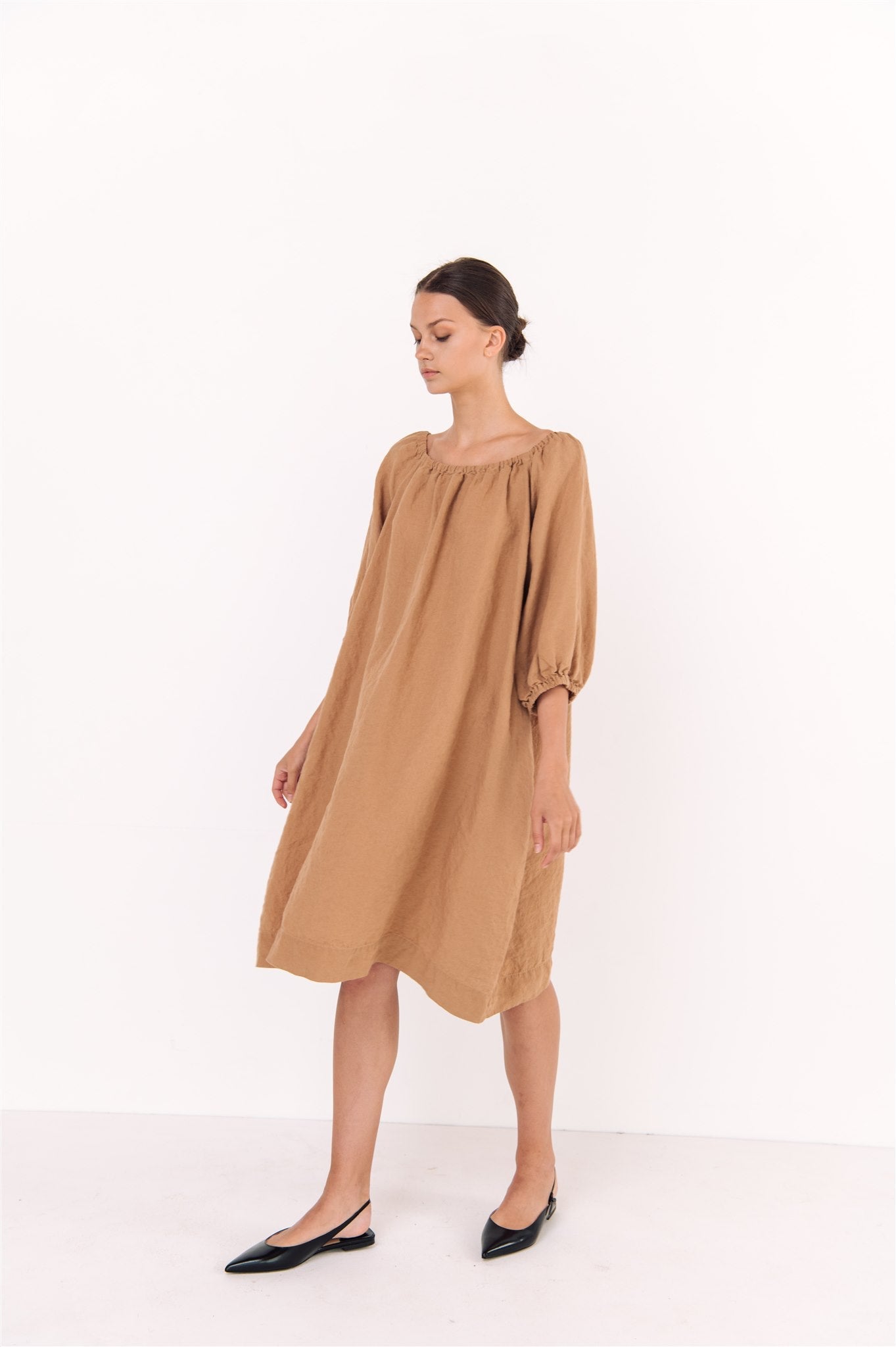 STELLAR off the shoulder dress camel - MOO Linen Shop