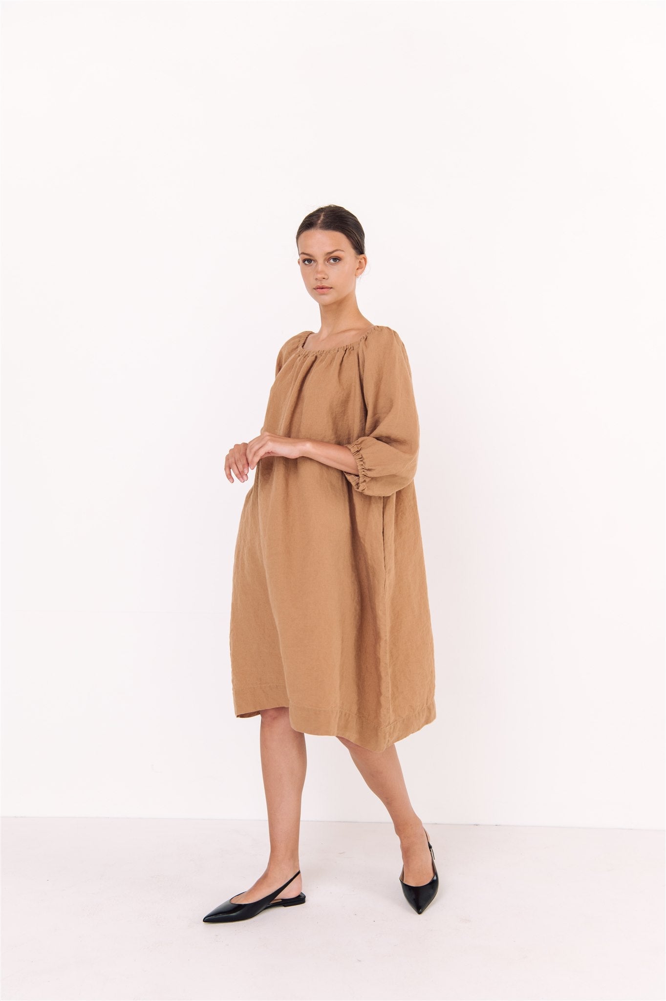 STELLAR off the shoulder dress camel - MOO Linen Shop